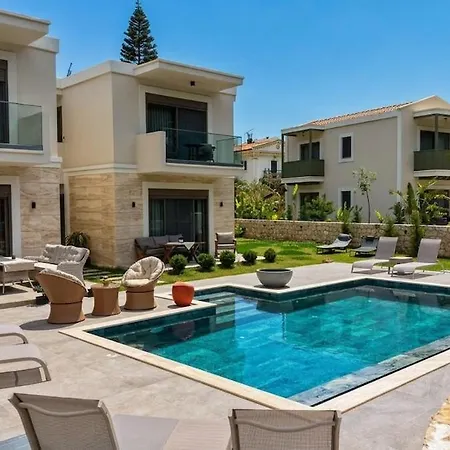 Apartament Aden - Peaceful 1 Bedroom Garden Flat With Pool Kaş
